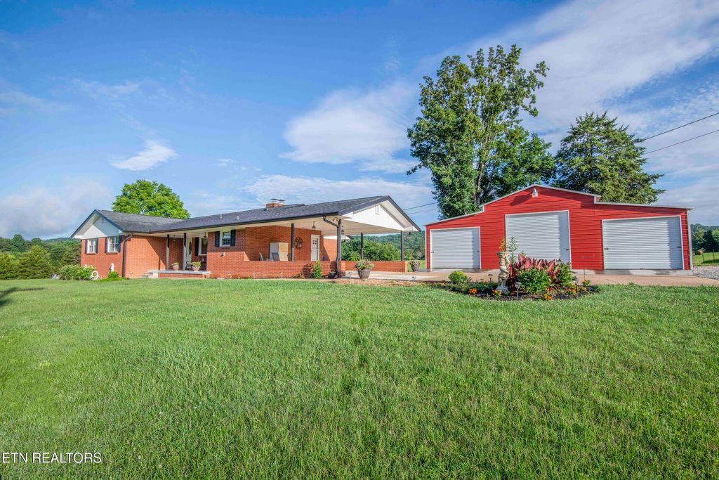 Photo of 506 Blockhouse Valley Rd, Clinton, TN 37716 (MLS # 1305130)