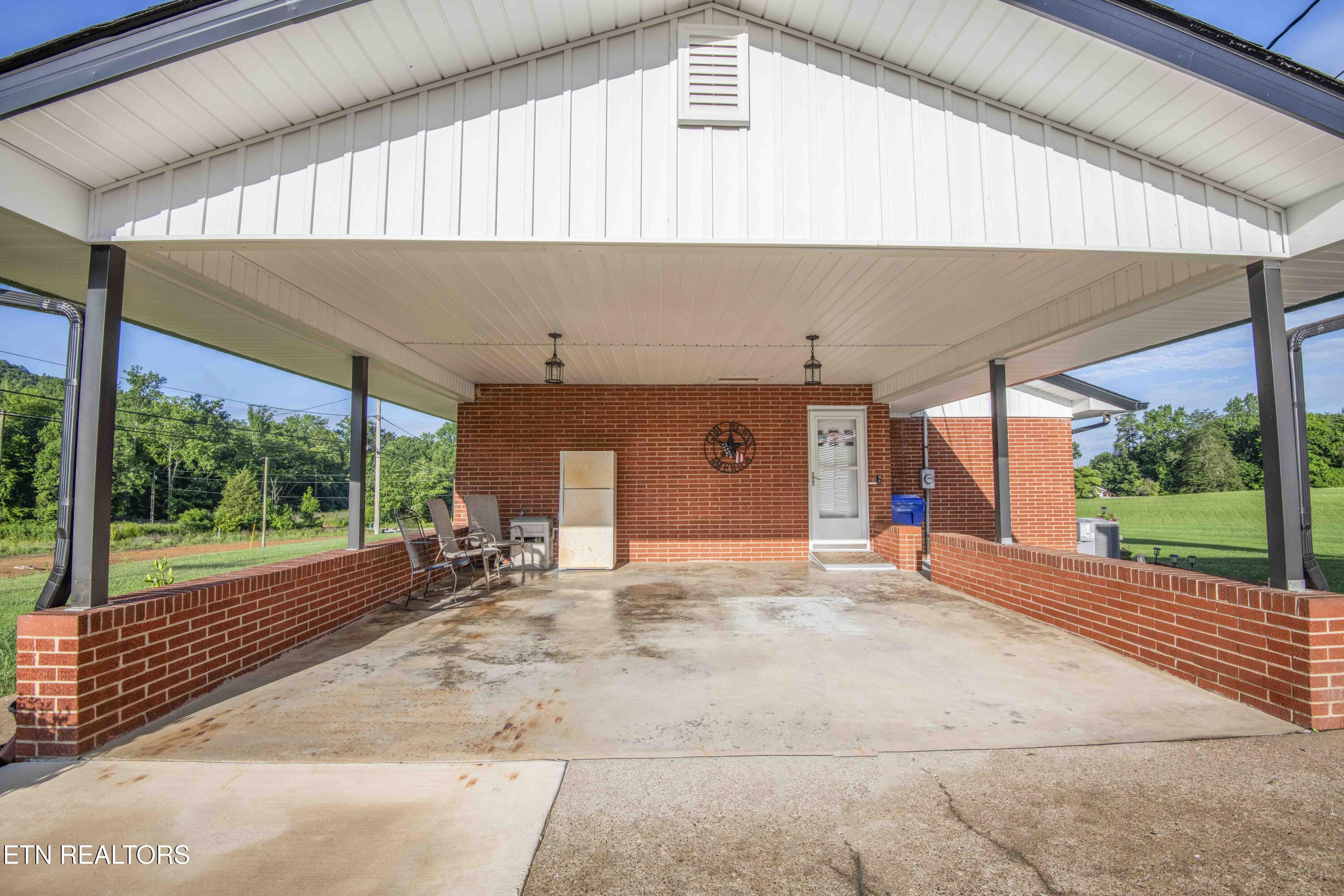 506 Blockhouse Valley Rd
