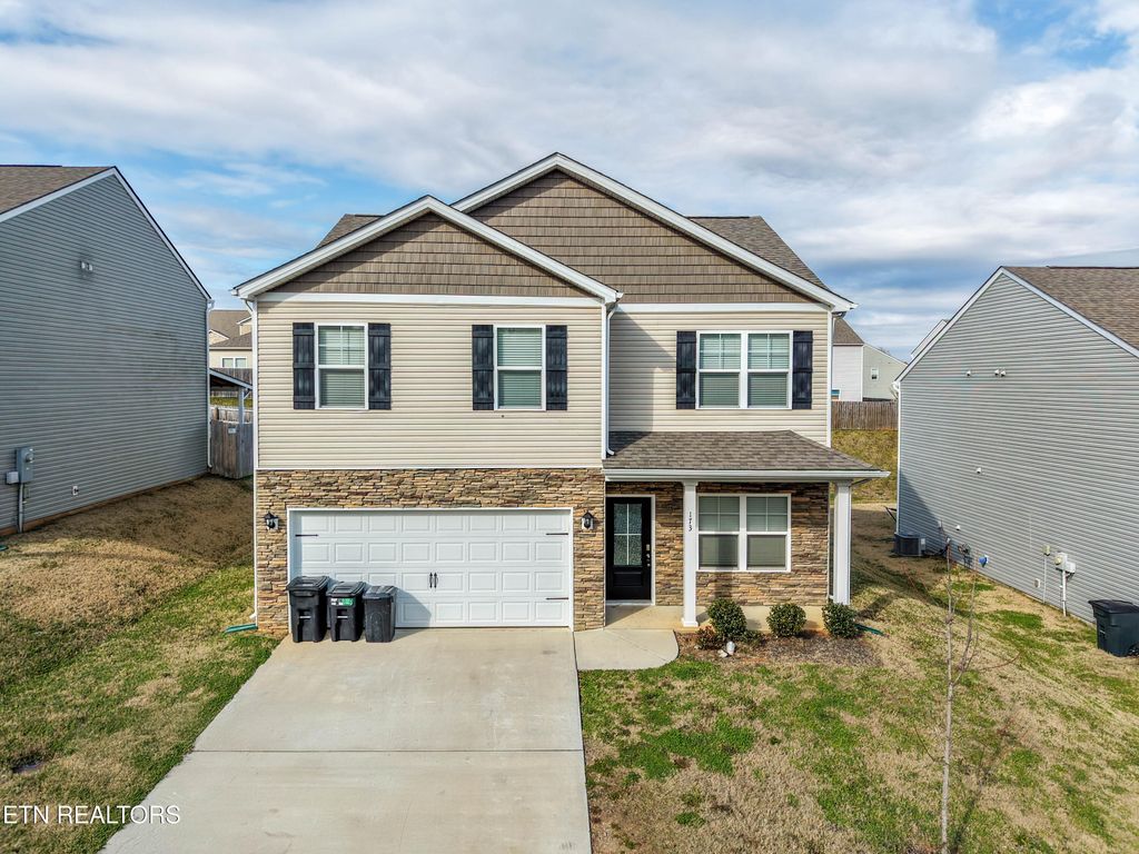 Photo of 173 Ashe Ave, Lenoir City, TN 37771 (MLS # 1325375)