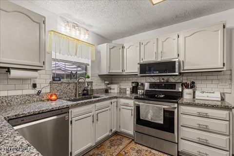 Tiny photo for 334 N Washington Ave, Etowah, TN 37331 (MLS # 1355639)