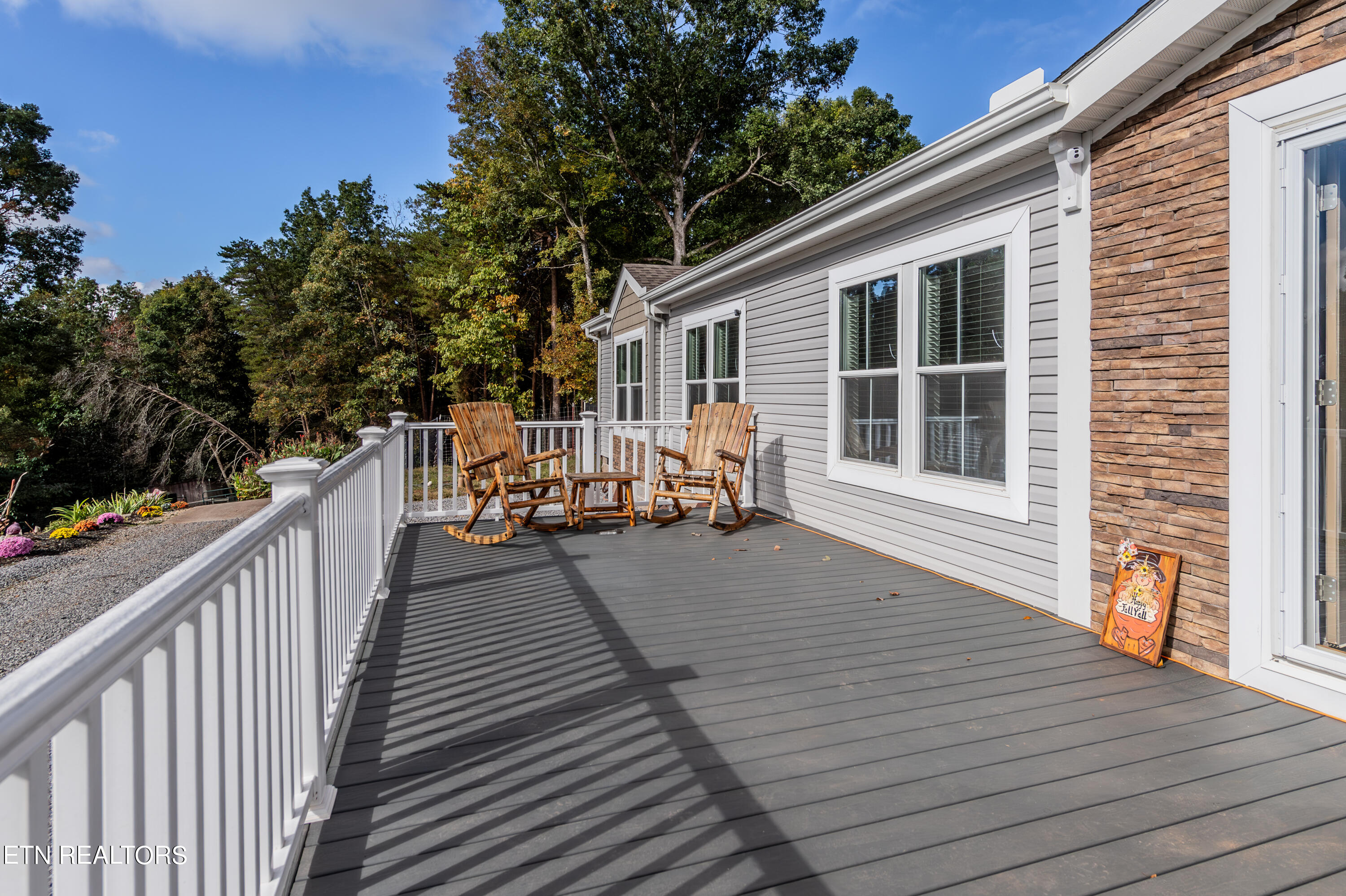 175 Scenic View Rd