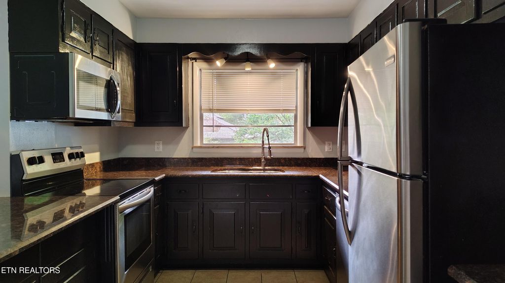 Photo of 414 Guille St, Athens, TN 37303 (MLS # 1316458)