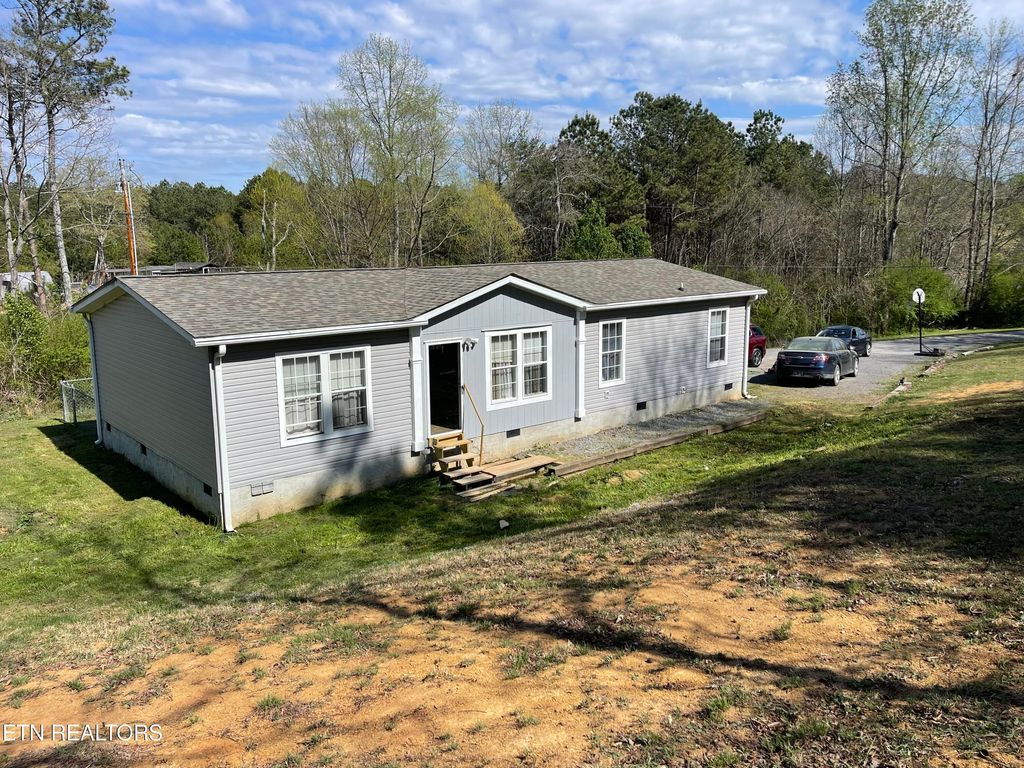 Photo of 311 SE Bohannons Rd, Cleveland, TN 37323 (MLS # 1335155)