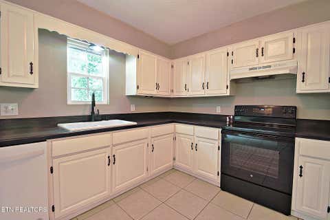 Tiny photo for 700 Lake Forest Drive, Lenoir City, TN 37772 (MLS # 1349784)