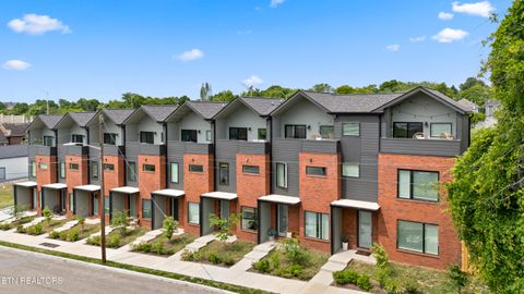 Tiny photo for 833 N 4Th Ave, Knoxville, TN 37917 (MLS # 1340350)