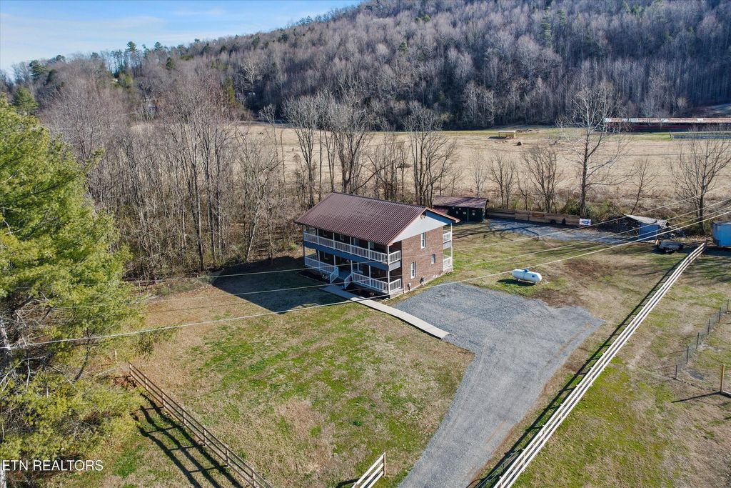 Photo of 3888 Cosby Hwy, Cosby, TN 37722 (MLS # 1327496)