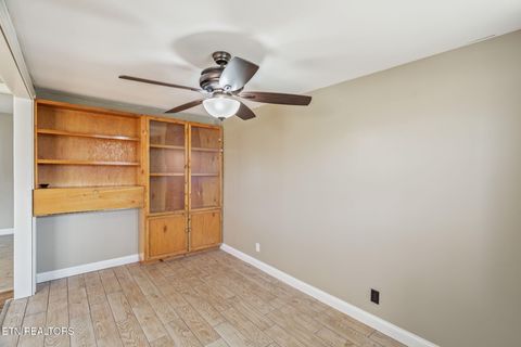 Tiny photo for 914 E Beaver Creek Drive, Knoxville, TN 37918 (MLS # 1324127)