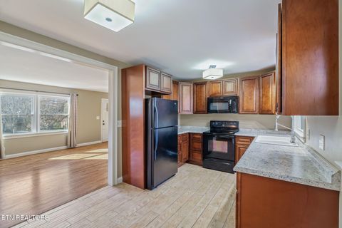 Tiny photo for 914 E Beaver Creek Drive, Knoxville, TN 37918 (MLS # 1324127)