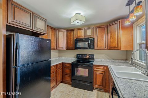 Tiny photo for 914 E Beaver Creek Drive, Knoxville, TN 37918 (MLS # 1324127)