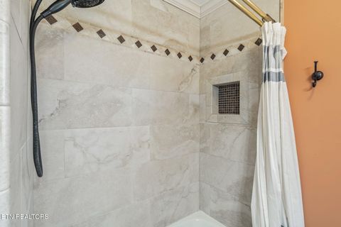 Tiny photo for 914 E Beaver Creek Drive, Knoxville, TN 37918 (MLS # 1324127)