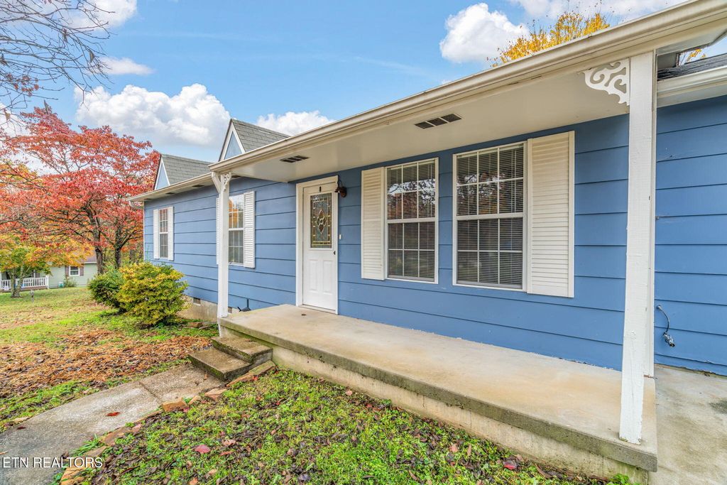 Photo of 6600 Woodcock Circle, Knoxville, TN 37923 (MLS # 1323151)