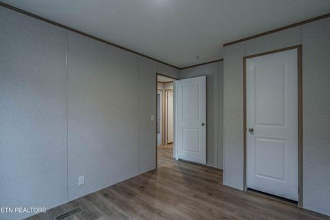 Tiny photo for 531 Greenwood St, Kingston, TN 37763 (MLS # 1331175)