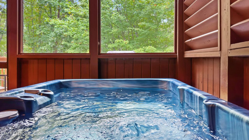 Photo of 1521 Dawn Lane, Sevierville, TN 37876 (MLS # 1318188)