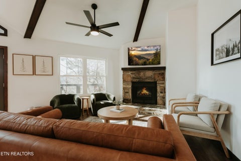 Tiny photo for 1068 E Foothills Drive, Gatlinburg, TN 37738 (MLS # 1357320)