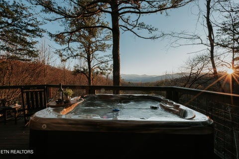 Tiny photo for 1068 E Foothills Drive, Gatlinburg, TN 37738 (MLS # 1357320)
