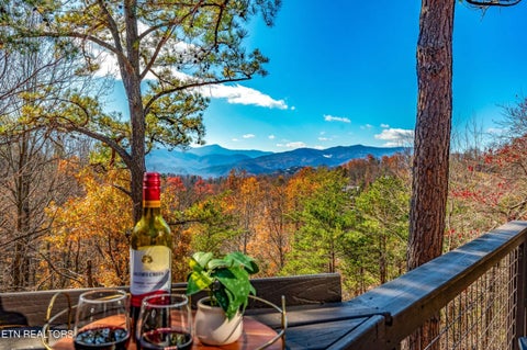 Tiny photo for 1068 E Foothills Drive, Gatlinburg, TN 37738 (MLS # 1357320)