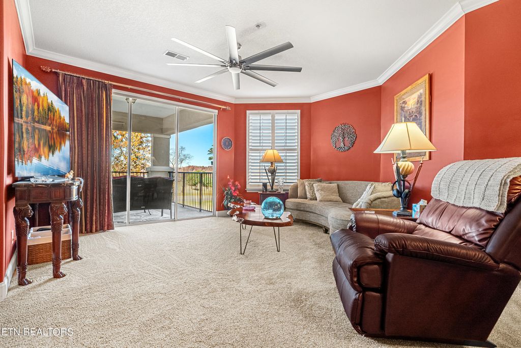 Photo of 555 Rarity Bay Pkwy #206, Vonore, TN 37885 (MLS # 1246304)