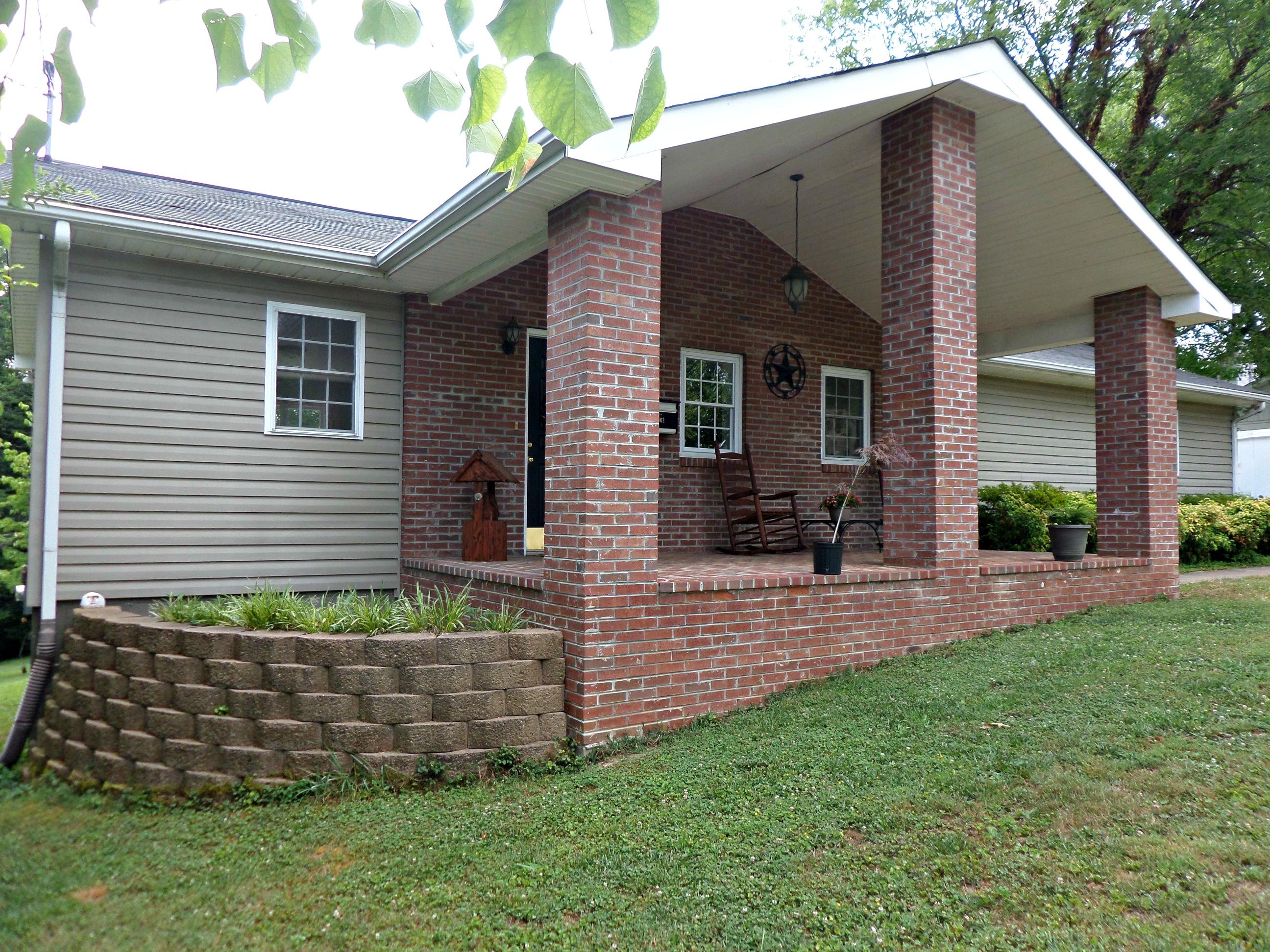 Photo 1 of 27 — 102 Orange Lane, Oak Ridge, TN 37830