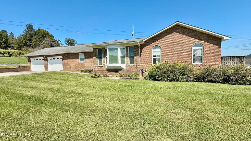 Photo of 204 Richardson Rd, Tazewell, TN 37879 (MLS # 1315053)