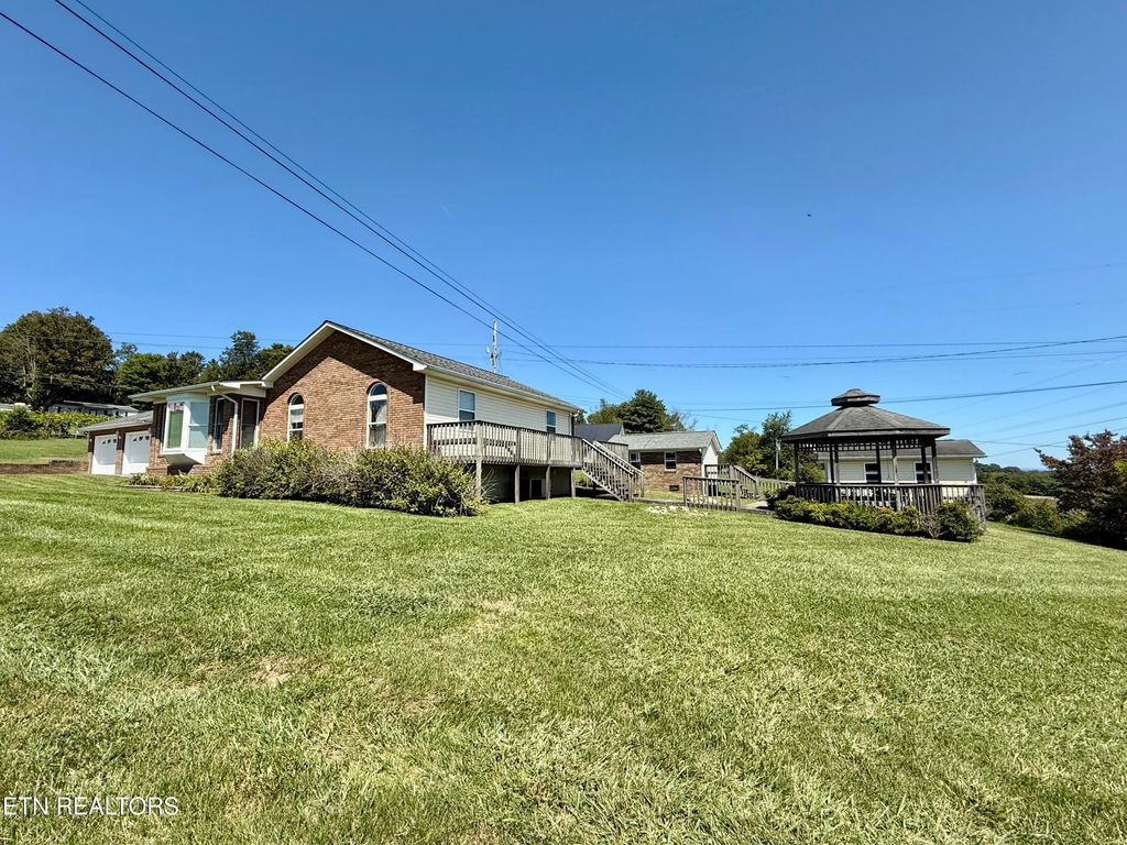 Photo of 204 Richardson Rd, Tazewell, TN 37879 (MLS # 1315053)
