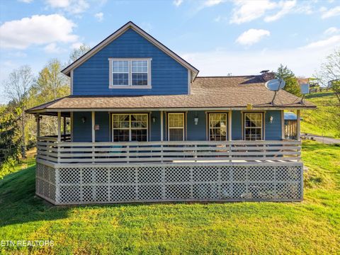 Photo of 2501 Valley View Rd, Dandridge, TN 37725 (MLS # 1335795)