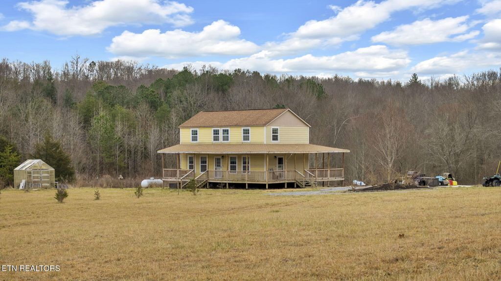 Photo of 2402 Potters Chapel Rd, Lancing, TN 37770 (MLS # 1289393)