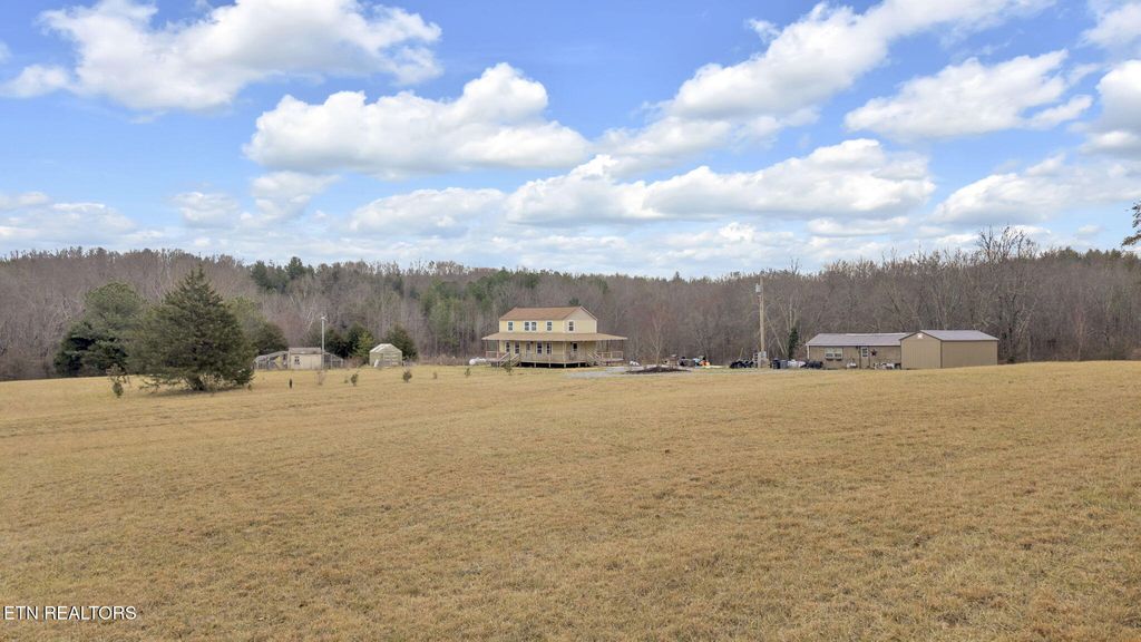 Photo of 2402 Potters Chapel Rd, Lancing, TN 37770 (MLS # 1289393)