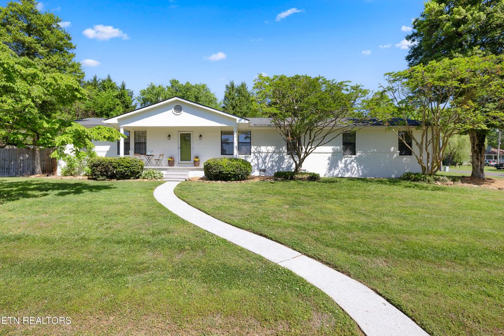 Photo of 7301 Willette Court, Knoxville, TN 37909 (MLS # 1338000)