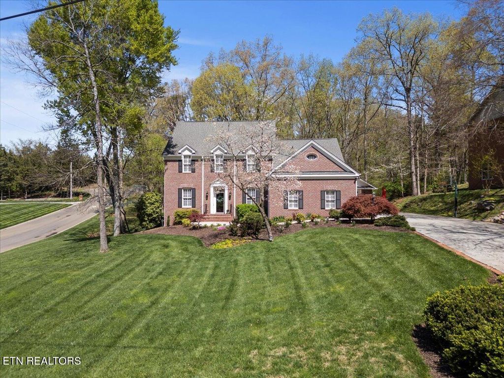 Photo of 203 Franklin Place, Clinton, TN 37716 (MLS # 1296974)