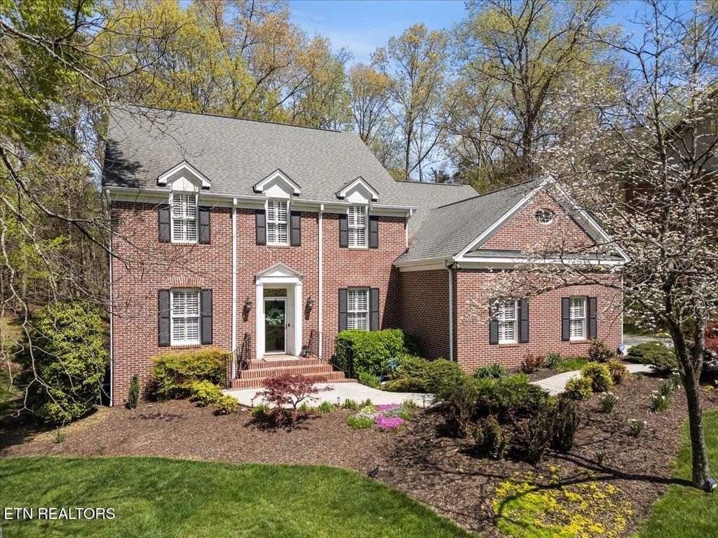 Photo of 203 Franklin Place, Clinton, TN 37716 (MLS # 1296974)