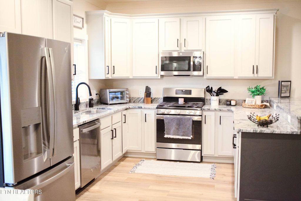 Photo of 414 Fleeta Williams Way, Pigeon Forge, TN 37862 (MLS # 1331071)