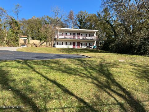 Photo of 614 Agnes Rd #3, Knoxville, TN 37919 (MLS # 1326838)