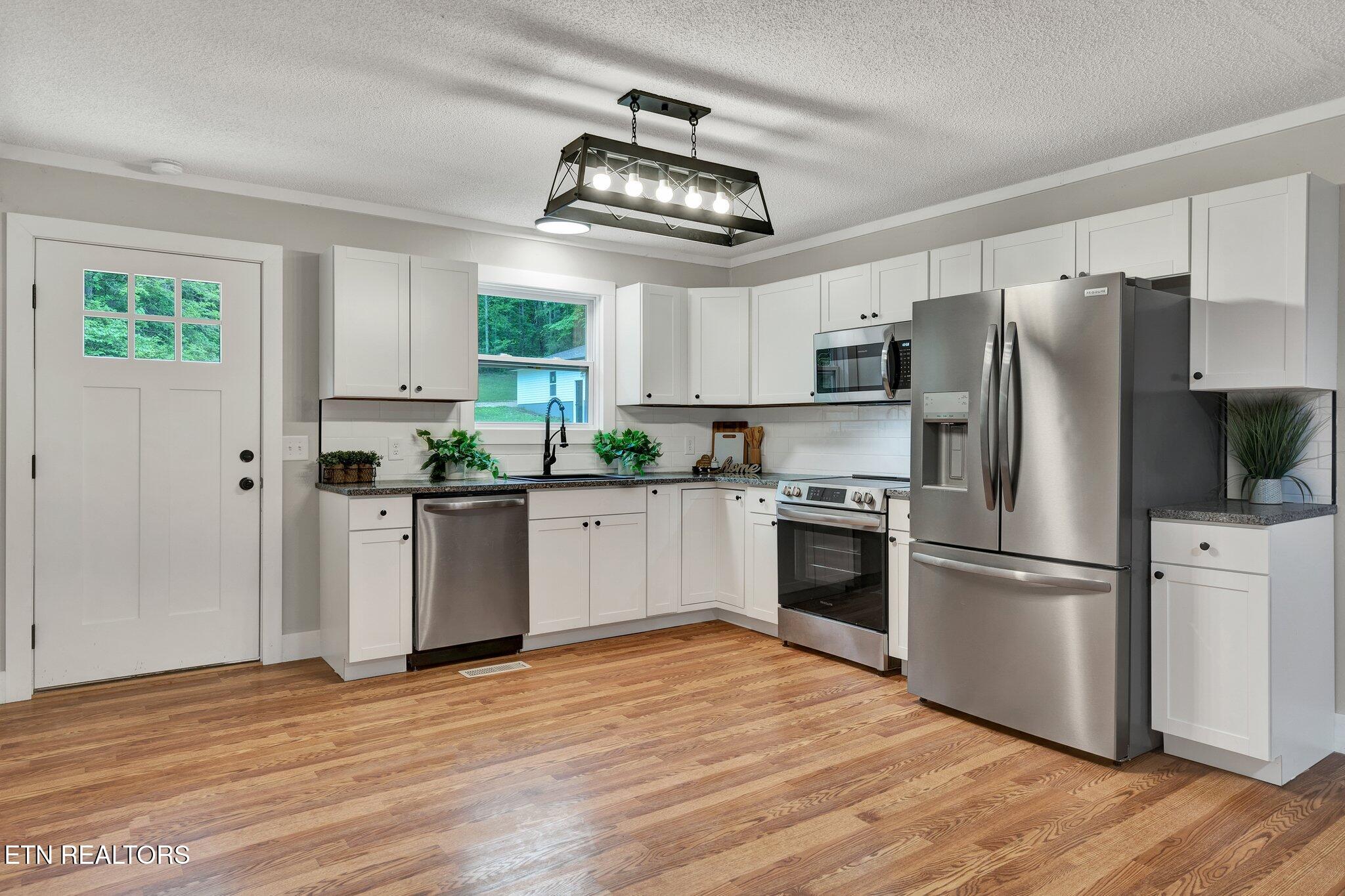 12408 N Nopone Valley Rd
