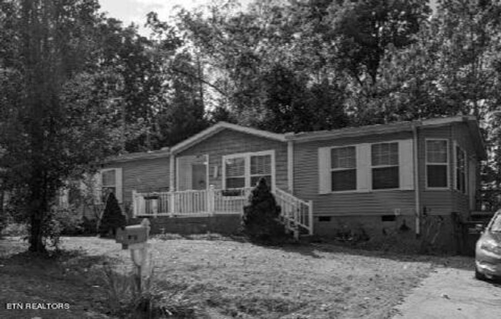 Photo of 533 Ronald Drive, Strawberry Plains, TN 37871 (MLS # 1242279)