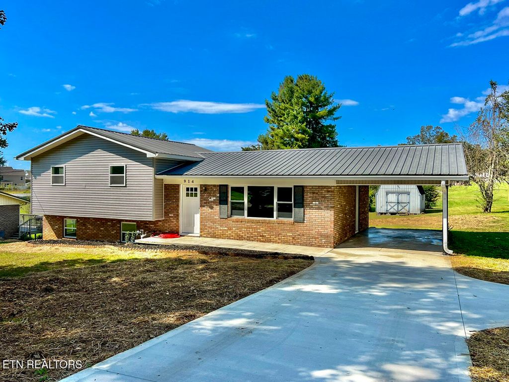 Photo of 914 Flax Lane, Talbott, TN 37877 (MLS # 1318263)