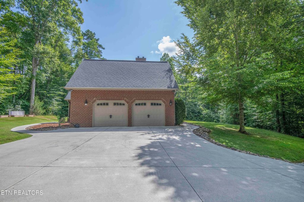 Photo of 9915 Smoky Row Rd, Strawberry Plains, TN 37871 (MLS # 1310596)