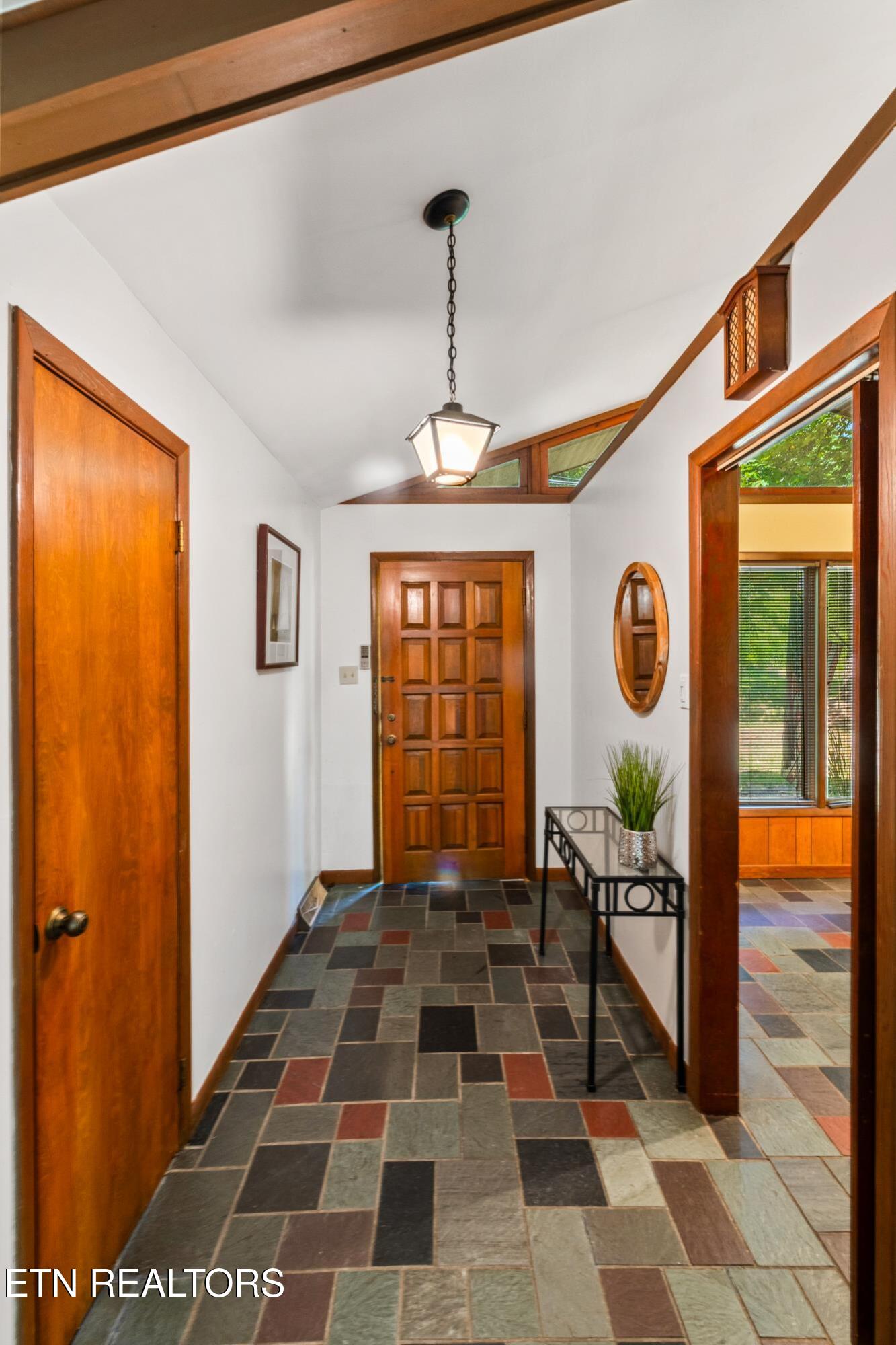 134 Reservoir Rd