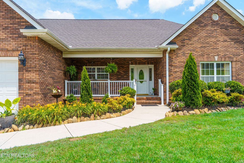 Photo of 7924 Cedar Stone Lane, Powell, TN 37849 (MLS # 1304253)