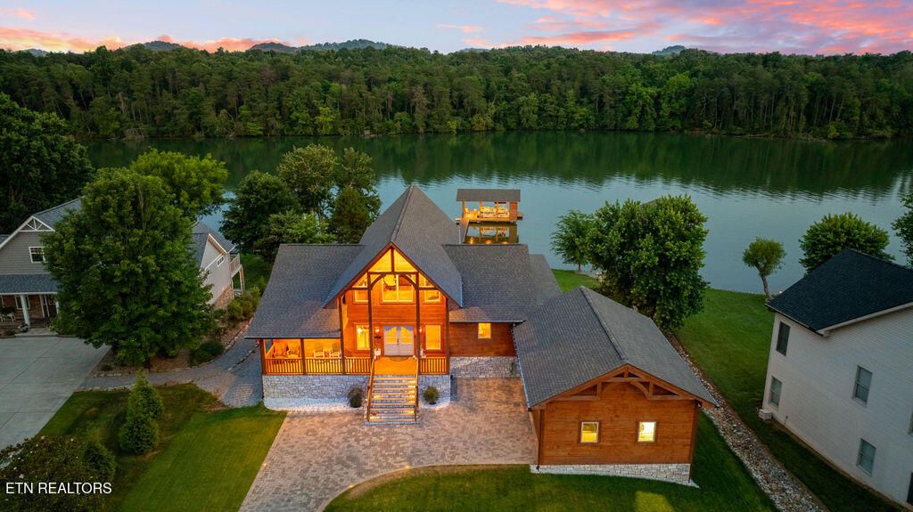 Photo of 1143 Kahite Tr, Vonore, TN 37885 (MLS # 1307323)