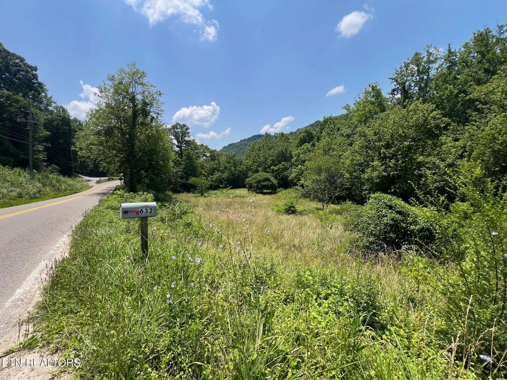 Photo of 632 Briceville Hwy, Rocky Top, TN 37769 (MLS # 1309911)