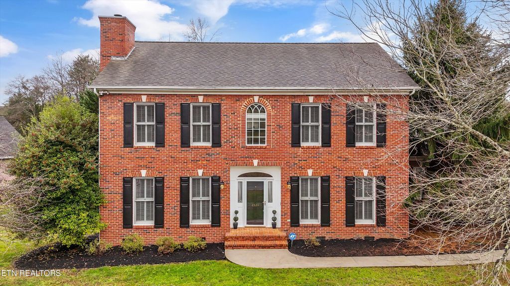 Photo of 2220 Cross Creek Drive, Maryville, TN 37801 (MLS # 1323380)