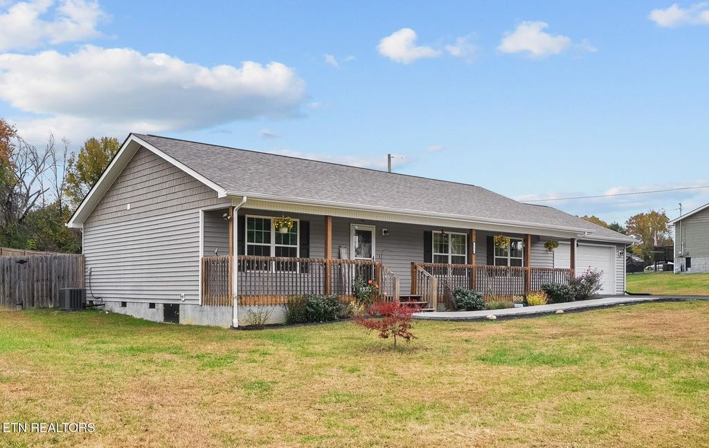 Photo of 5256 Saint Paul Rd Rd, Morristown, TN 37813 (MLS # 1321000)