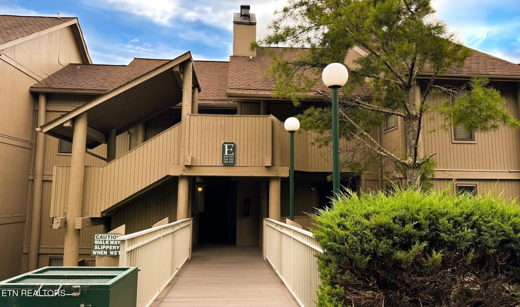 Photo of 3710 Weber Rd #E103, Gatlinburg, TN 37738 (MLS # 1316261)