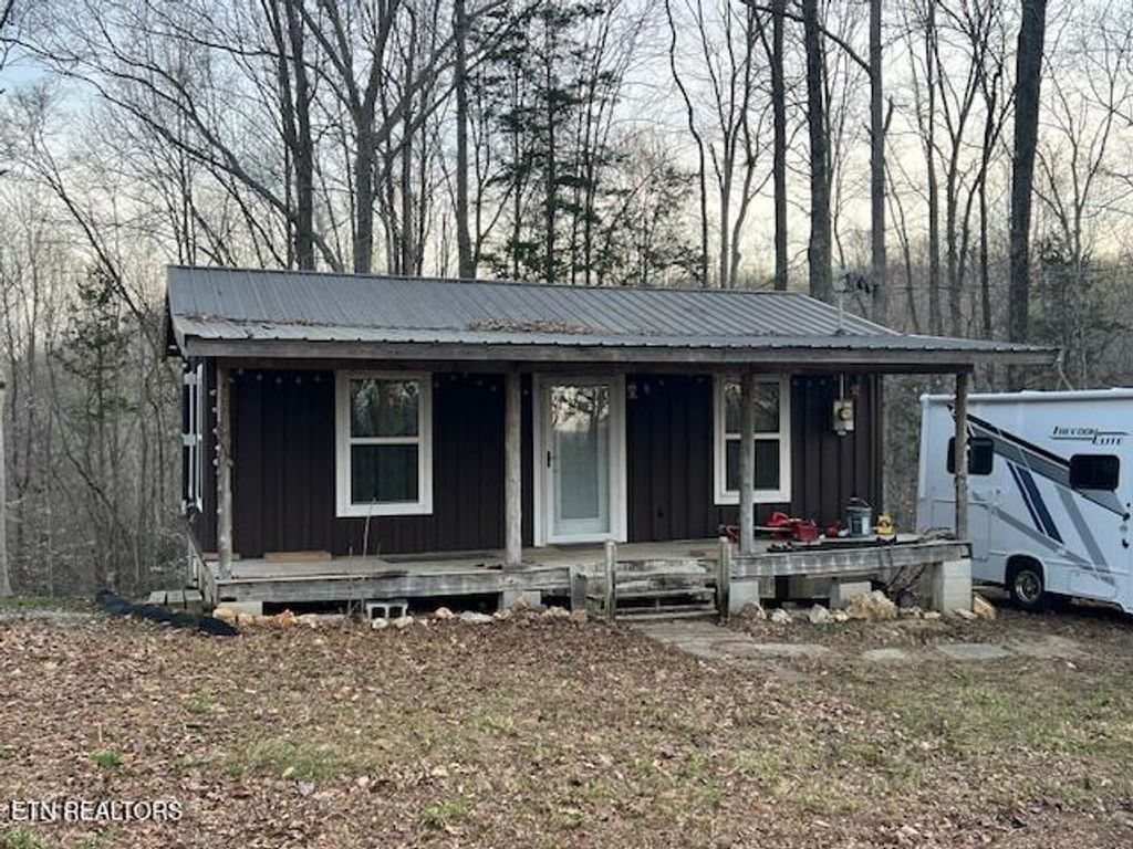 Photo of 192 Taylor Rd, Byrdstown, TN 38549 (MLS # 1334826)