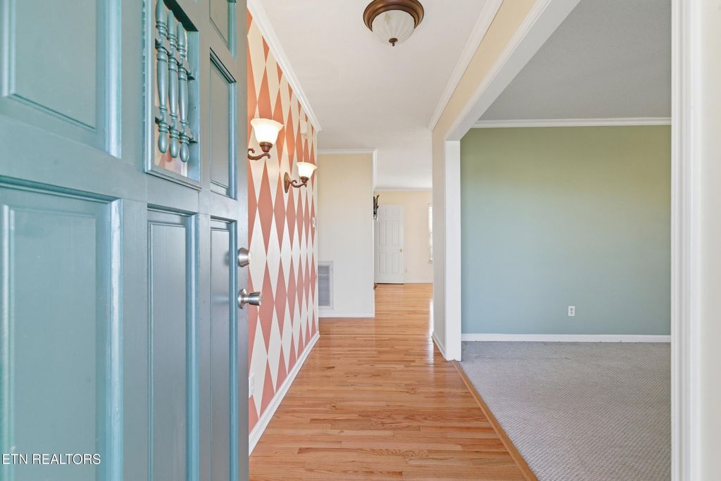 Photo of 1629 Jett Rd, Maryville, TN 37804 (MLS # 1333621)