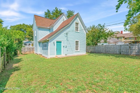 Tiny photo for 2346 Woodbine Ave, Knoxville, TN 37917 (MLS # 1354949)