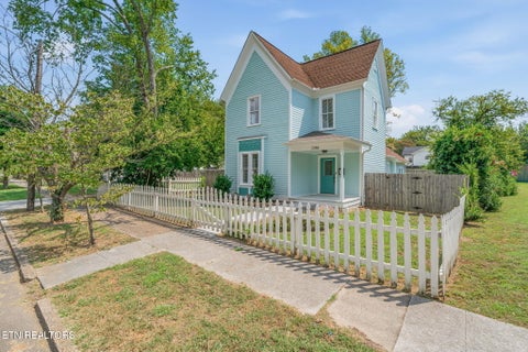 Tiny photo for 2346 Woodbine Ave, Knoxville, TN 37917 (MLS # 1354949)