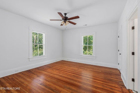 Tiny photo for 2346 Woodbine Ave, Knoxville, TN 37917 (MLS # 1354949)