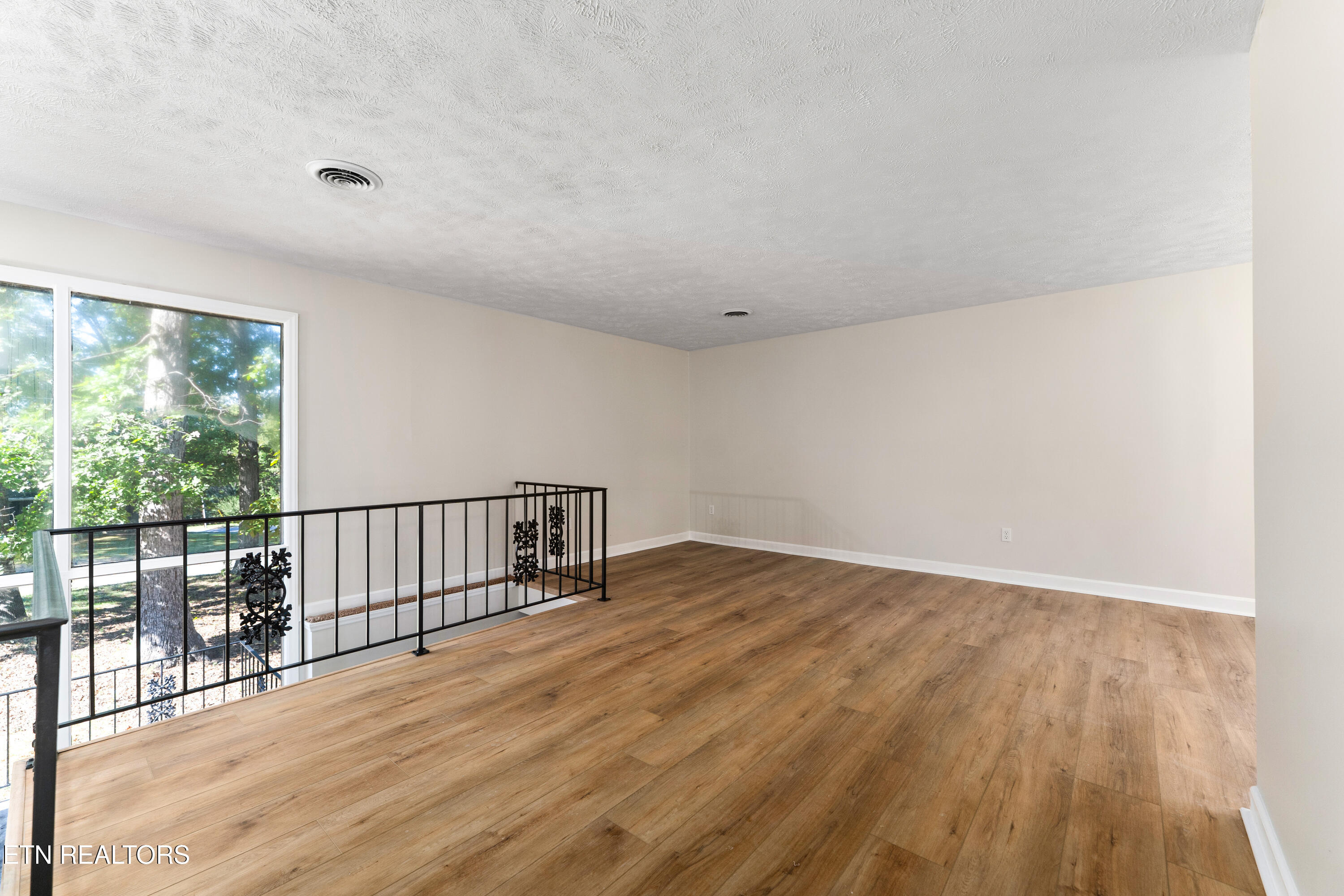 6163 Silver Fox Trail Tr