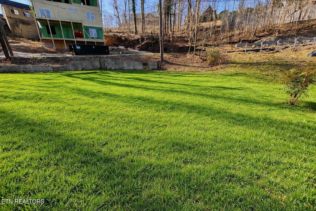 Photo of 322 Circle Drive, Gatlinburg, TN 37738 (MLS # 1326710)